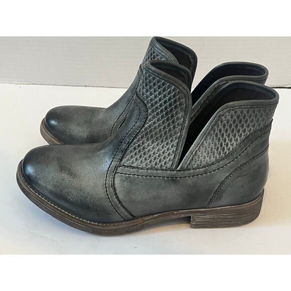 Women's Roan Gray Distressed Winter Fall Leather Ankle Boot Bootie Size 7.5 - Picture 1 of 8
